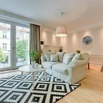 Montevideo Centrum 4 By Grand Apartments